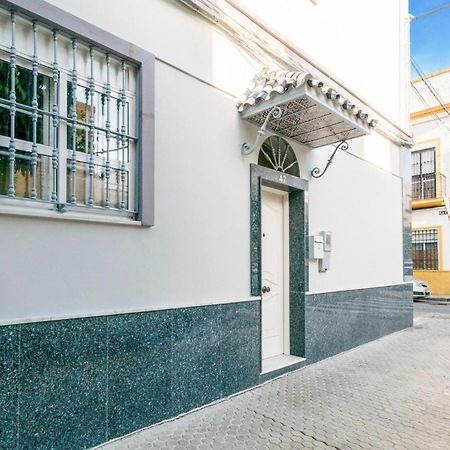 Cozy Apartment In Sevilla With Kitchen Exterior foto